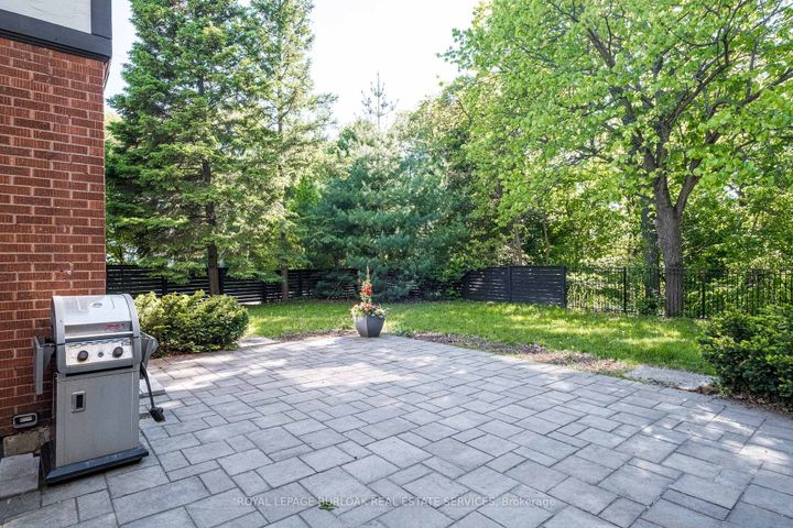 Photo 38 at 3 Oakwood Place, Westdale, Hamilton