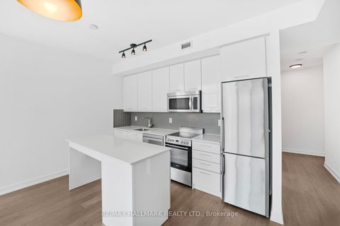Photo 3 at 1704 - 105 George Street, Moss Park, Toronto