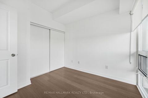 Photo 8 at 1704 - 105 George Street, Moss Park, Toronto