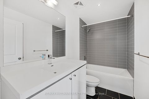 Photo 10 at 1704 - 105 George Street, Moss Park, Toronto