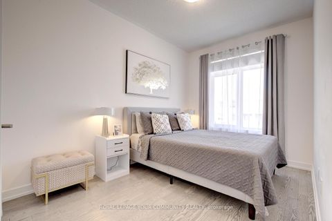 Photo 34 at 16 Glenngarry Crescent, Rural Vaughan, Vaughan