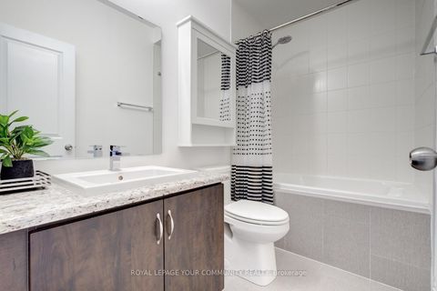 Photo 38 at 16 Glenngarry Crescent, Rural Vaughan, Vaughan