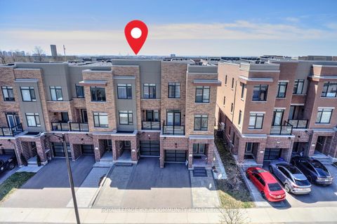 Photo 43 at 16 Glenngarry Crescent, Rural Vaughan, Vaughan