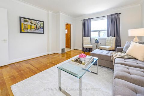 Photo 13 at 393 Glenholme Avenue, Oakwood Village, Toronto