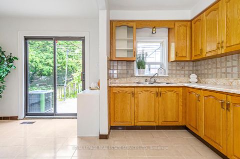 Photo 20 at 393 Glenholme Avenue, Oakwood Village, Toronto