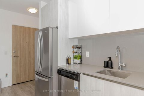 Photo 11 at 314 - 3100 Keele Street, CFB, Toronto Photo 11 at 314 - 3100 Keele Street, CFB, Toronto