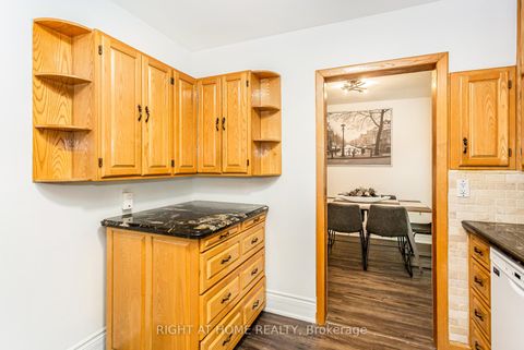 Photo 8 at 411 Maplehurst Avenue, WO West, Oakville
