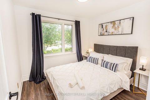 Photo 15 at 411 Maplehurst Avenue, WO West, Oakville