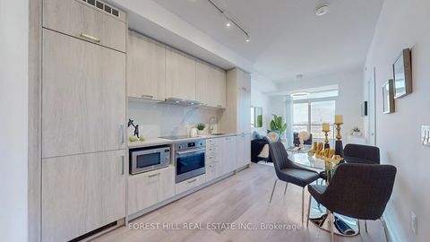 Photo 4 at 818 - 38 Honeycrisp Crescent, Concord, Vaughan