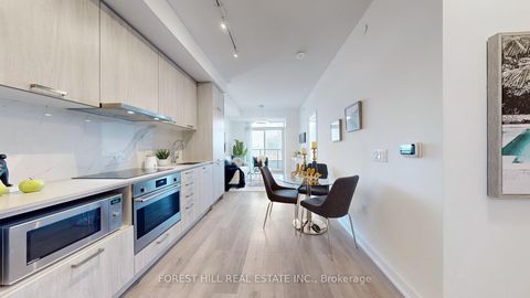 Photo 5 at 818 - 38 Honeycrisp Crescent, Concord, Vaughan