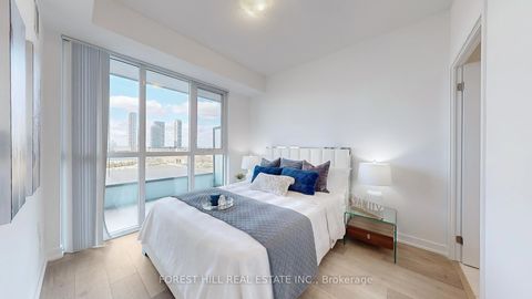 Photo 8 at 818 - 38 Honeycrisp Crescent, Concord, Vaughan
