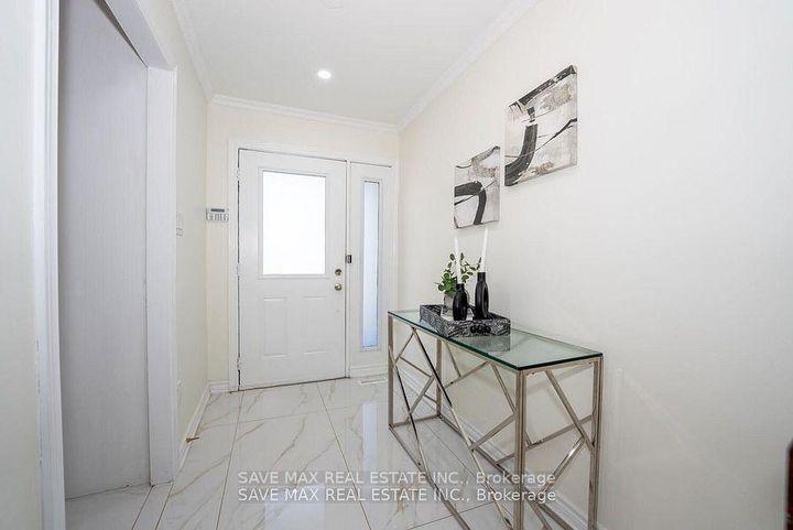 Photo 5 at 229 Rutherford Road N, Madoc, Brampton