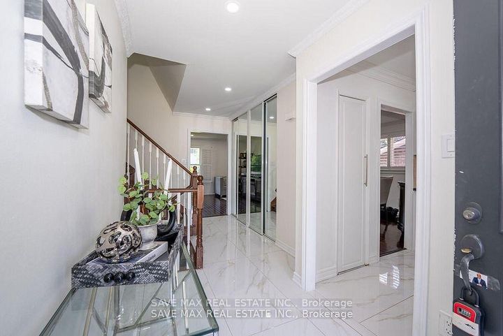 Photo 7 at 229 Rutherford Road N, Madoc, Brampton