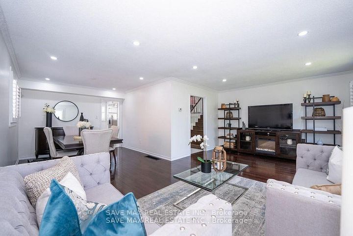 Photo 14 at 229 Rutherford Road N, Madoc, Brampton
