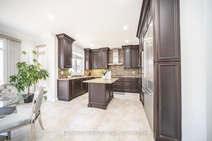 Photo 8 at 17 Annual Circle, Credit Valley, Brampton