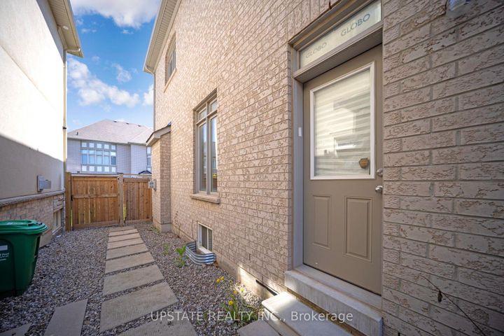 Photo 44 at 17 Annual Circle, Credit Valley, Brampton
