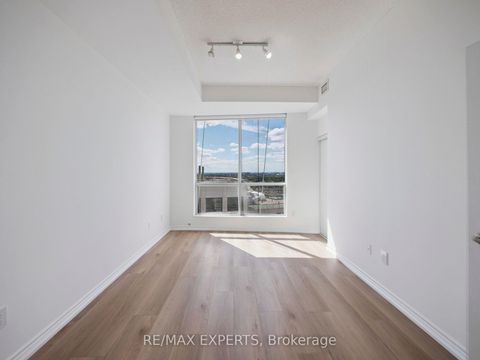 Photo 11 at UPH-06 - 7 Lorraine Drive, Willowdale West, Toronto