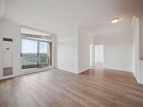 Photo 24 at UPH-06 - 7 Lorraine Drive, Willowdale West, Toronto