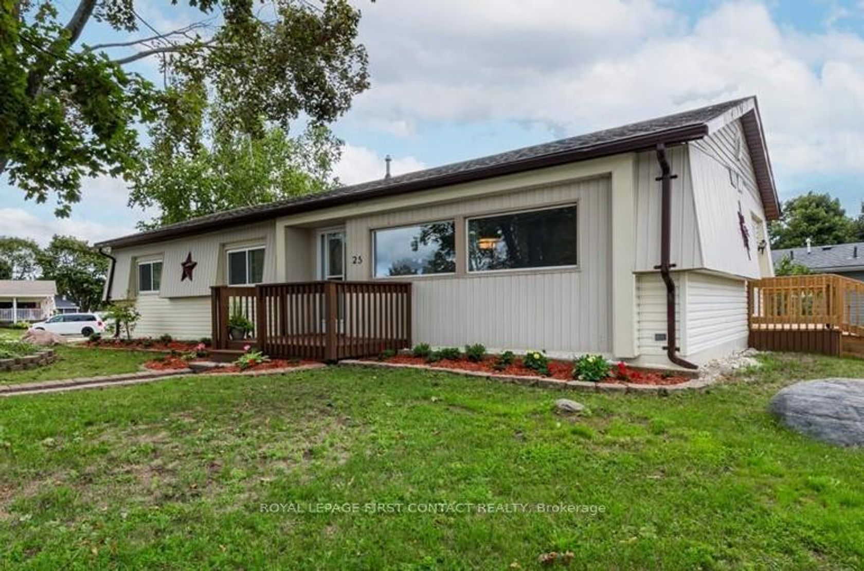 25 Hawthorne Drive, Rural Innisfil, Innisfil photo 2