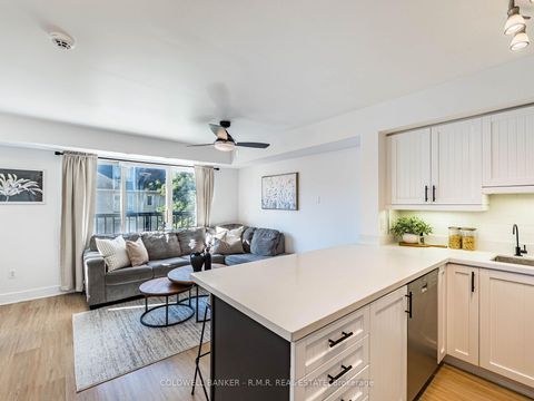 Photo 5 at 2020 - 125 George Appleton Way, CFB, Toronto