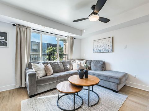 Photo 6 at 2020 - 125 George Appleton Way, CFB, Toronto