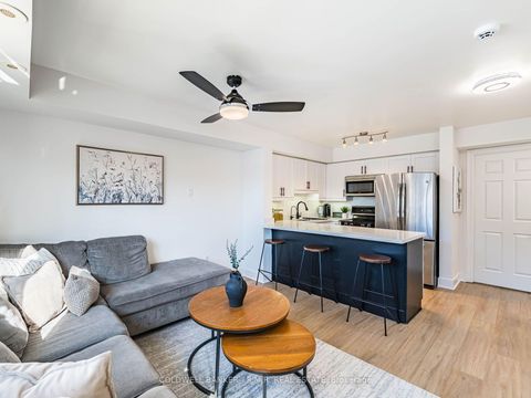 Photo 9 at 2020 - 125 George Appleton Way, CFB, Toronto