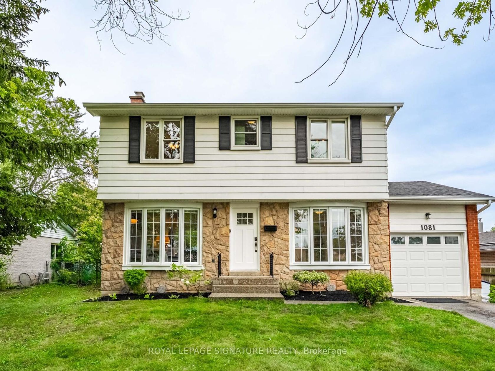 1081 Pearson Drive, CP College Park, Oakville 