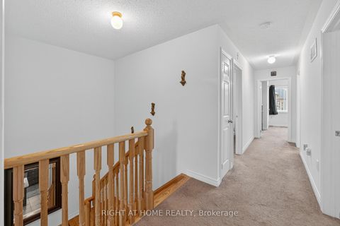 Photo 12 at 147 Betony Drive, Oak Ridges, Richmond Hill