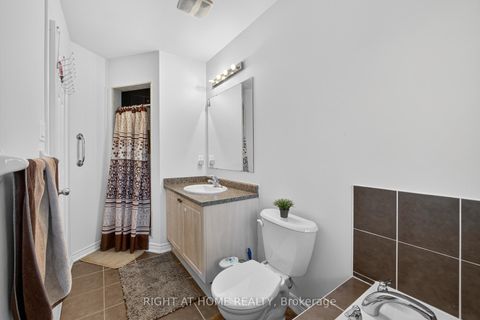 Photo 15 at 147 Betony Drive, Oak Ridges, Richmond Hill