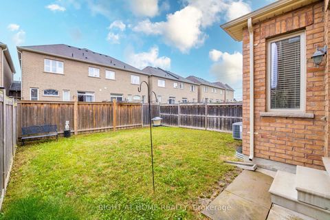 Photo 21 at 147 Betony Drive, Oak Ridges, Richmond Hill