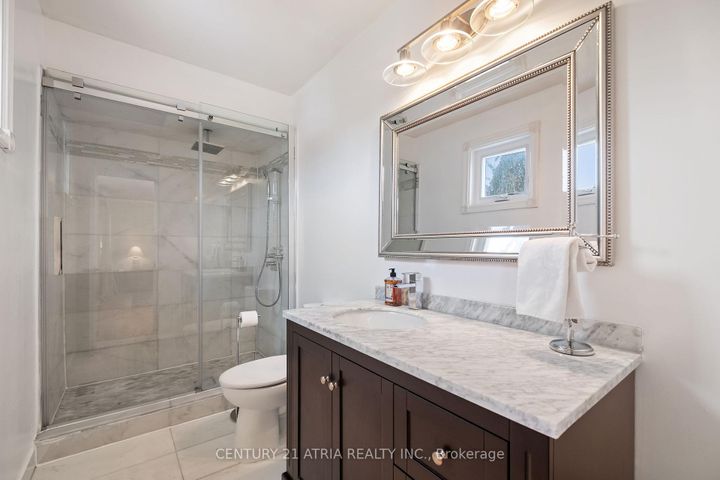 Photo 22 at 42 Fifefield Drive, Maple, Vaughan
