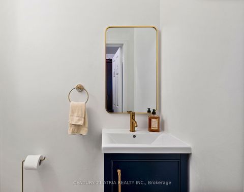 Photo 13 at 42 Fifefield Drive, Maple, Vaughan Photo 13 at 42 Fifefield Drive, Maple, Vaughan