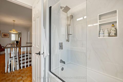 Photo 19 at 42 Fifefield Drive, Maple, Vaughan