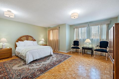 Photo 20 at 42 Fifefield Drive, Maple, Vaughan