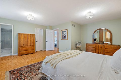 Photo 21 at 42 Fifefield Drive, Maple, Vaughan