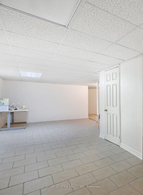 Photo 24 at 42 Fifefield Drive, Maple, Vaughan