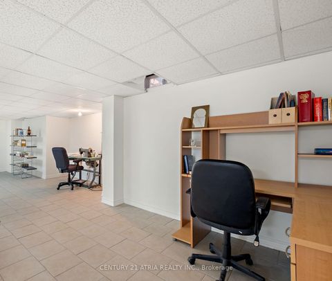 Photo 25 at 42 Fifefield Drive, Maple, Vaughan
