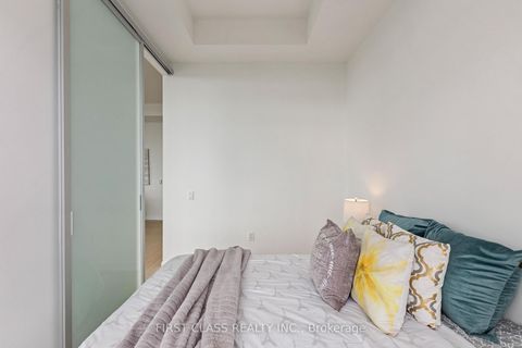 Photo 21 at S3504 - 8 Olympic Garden Drive, Newtonbrook East, Toronto