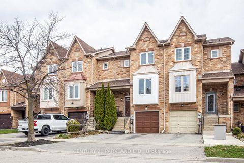 Photo 1 at 26 Kelso Crescent, Maple, Vaughan