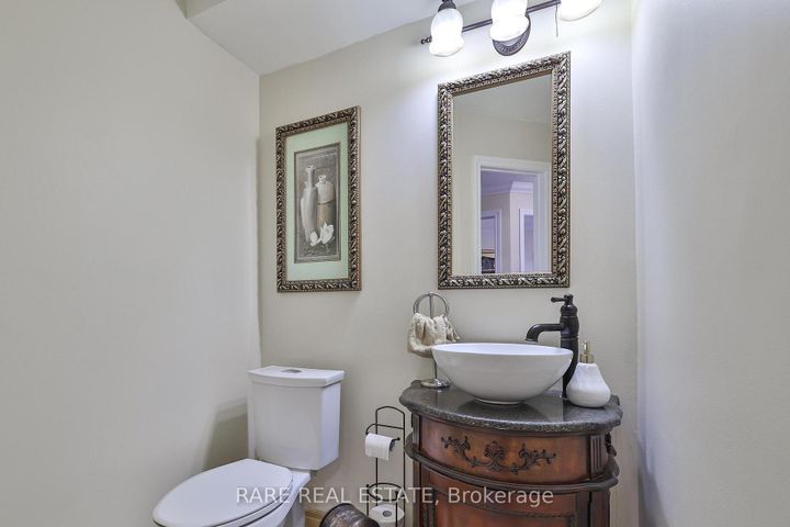 Photo 22 at 3576 Cherrington Crescent, Erin Mills, Mississauga