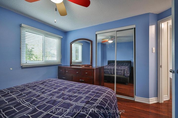 Photo 31 at 3576 Cherrington Crescent, Erin Mills, Mississauga