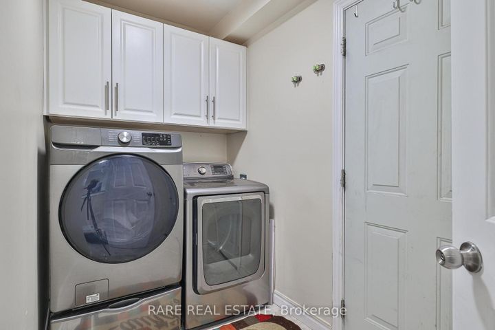 Photo 44 at 3576 Cherrington Crescent, Erin Mills, Mississauga
