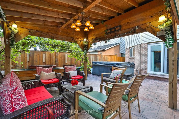 Photo 47 at 3576 Cherrington Crescent, Erin Mills, Mississauga
