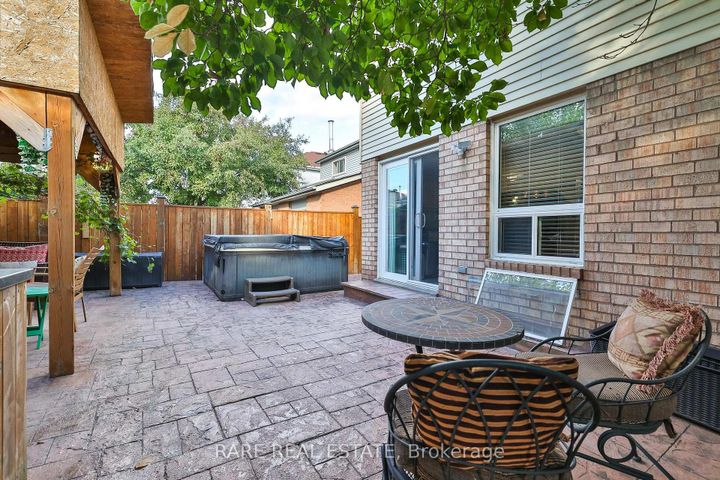 Photo 48 at 3576 Cherrington Crescent, Erin Mills, Mississauga