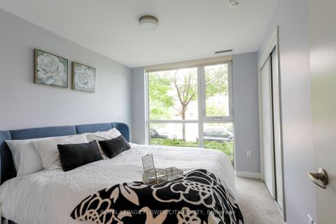 Photo 12 at 112 - 210 Sabina Drive, GO Glenorchy, Oakville
