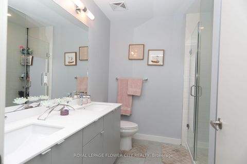 Photo 16 at 112 - 210 Sabina Drive, GO Glenorchy, Oakville