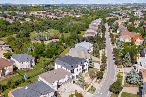 Photo 4 at 136 Boake Trail, Bayview Hill, Richmond Hill