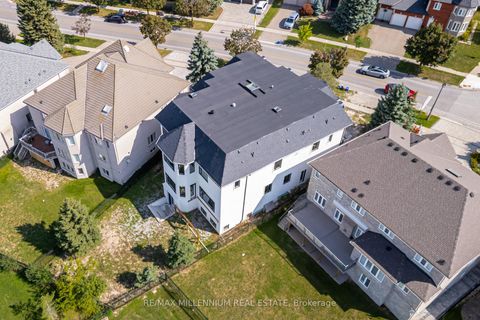 Photo 7 at 136 Boake Trail, Bayview Hill, Richmond Hill