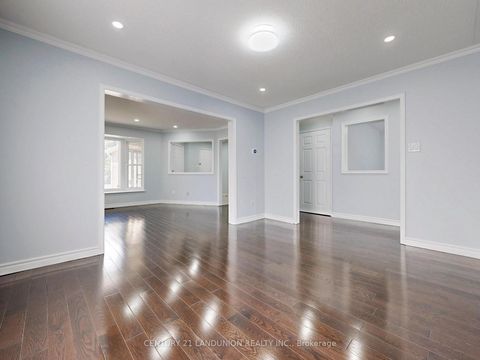 Photo 9 at 25 Bemerton Court, Milliken, Toronto