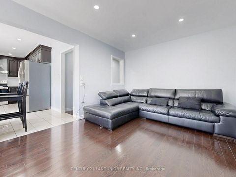 Photo 12 at 25 Bemerton Court, Milliken, Toronto